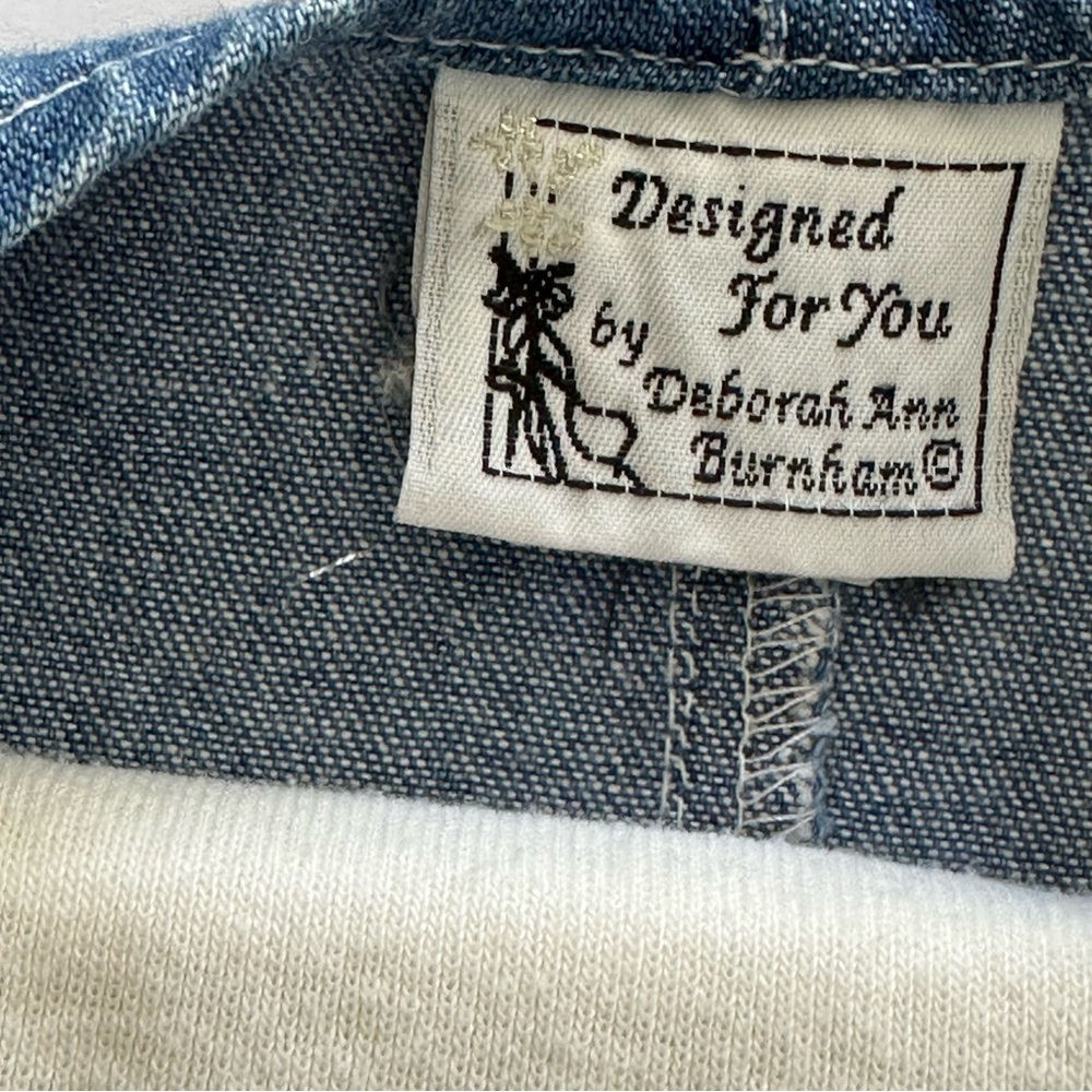 Denim jumper with top.Vintage by Deborah Ann.Painted floral design. - Picture 3 of 7